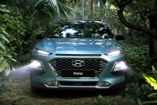 현대자동차가 첫 글로벌 소형 스포츠유틸리티차량(SUV) '코나'(KONA)를 국내외에 13일 공개했다.